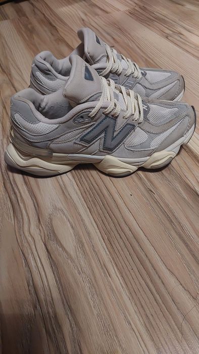кросівки жіночі New Balance