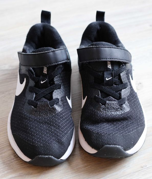 Buty Nike Revolution 6