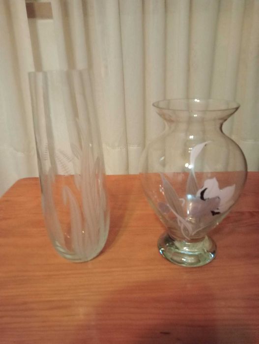 Jarras em vidro feitas manualmente