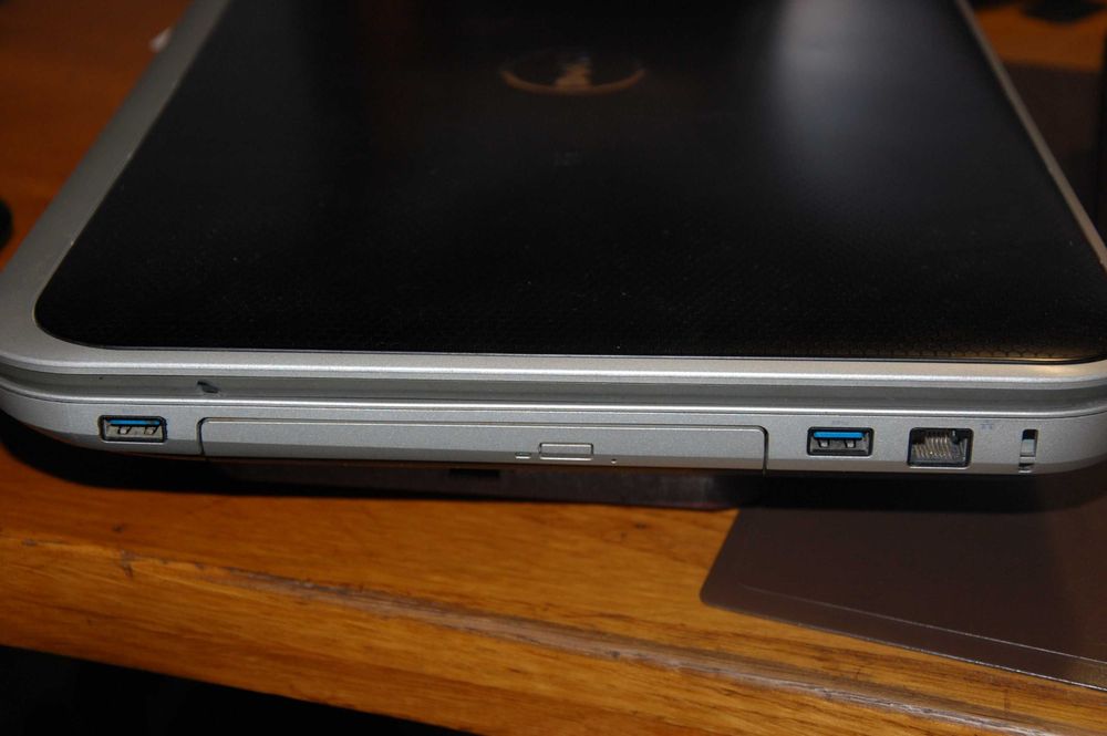Ноутбук на розбирання DELL Inspiron 7720