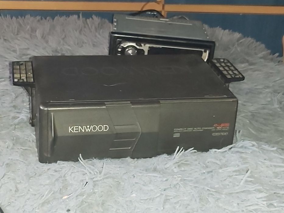 zmieniarka płyt KENWOOD KDC-C467Y