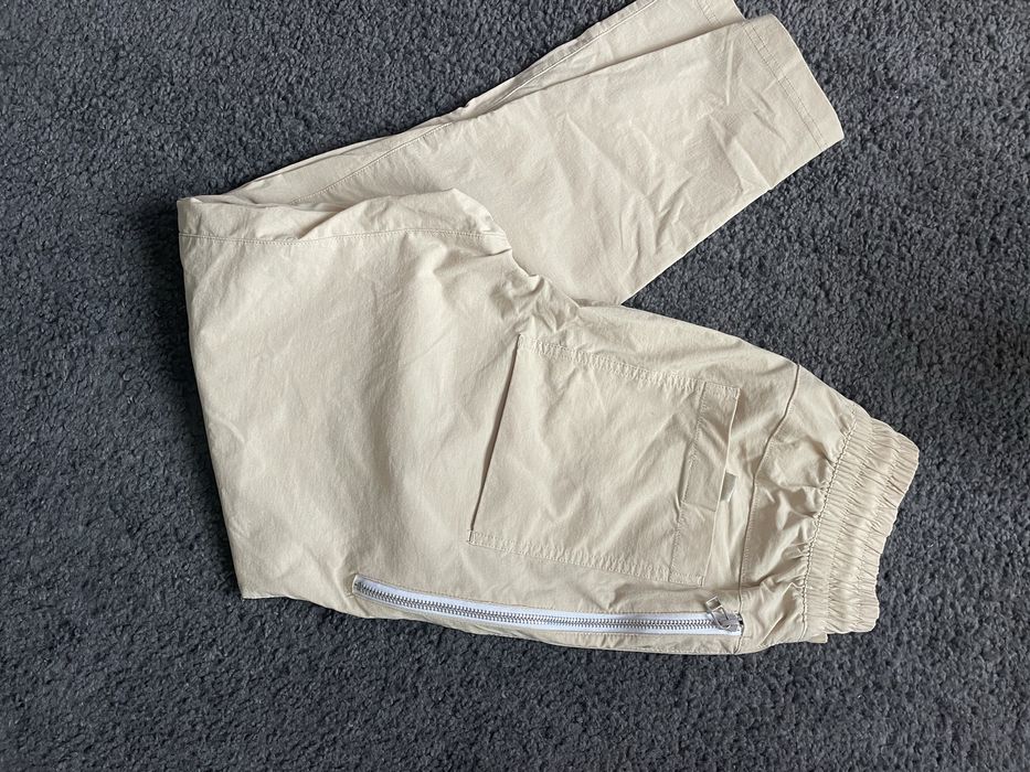 Spodnie trekingowe nike S