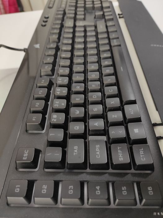 Conjunto Teclado e rato Corsair - Corsair K55 RGB PRO + Corsair Harpo