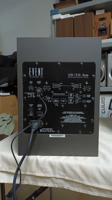 Monitor de estúdio EVENT 20/20 BAS