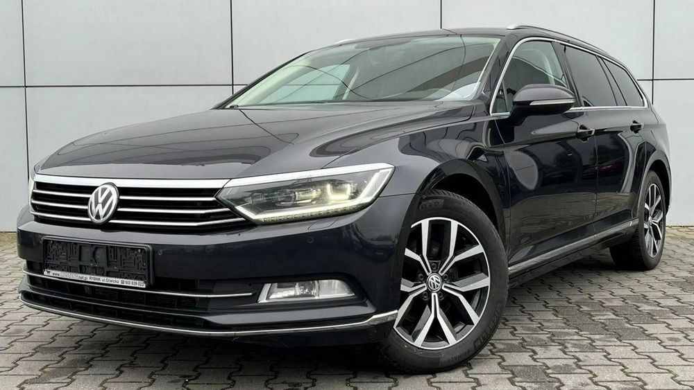 Volkswagen Passat 4-Motion / Automat / Navi / Parktronic / Kamera / Alcantara / Full Led