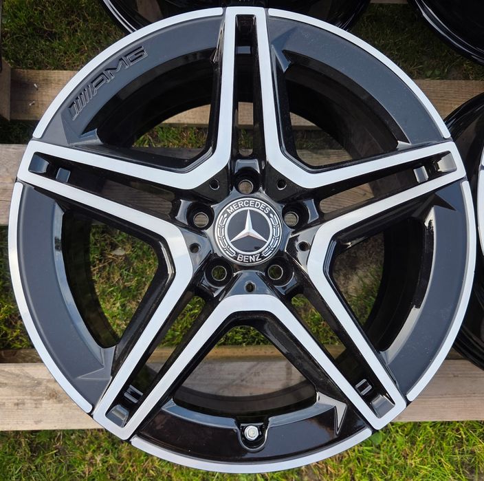 Felgi Oryginał Mercedes AMG A B CLA 7,5Jx18 ET49 5x112