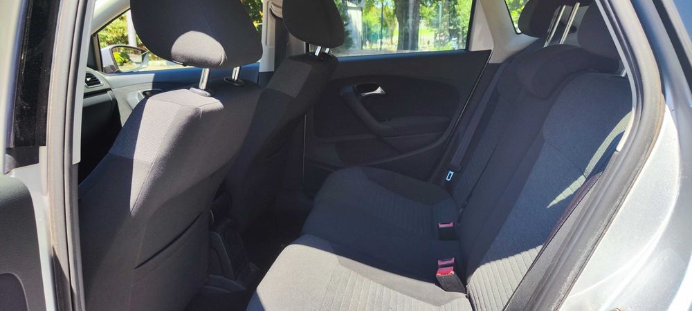 Automóvel VW polo 1.6 TDI Confortline Bluemotion