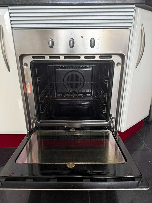 Forno eléctrico Ariston
