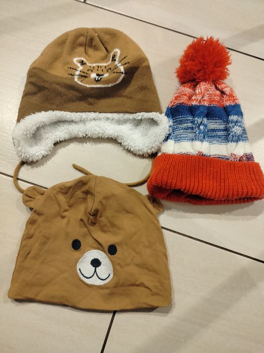 Czapki chłopięce rozm 86