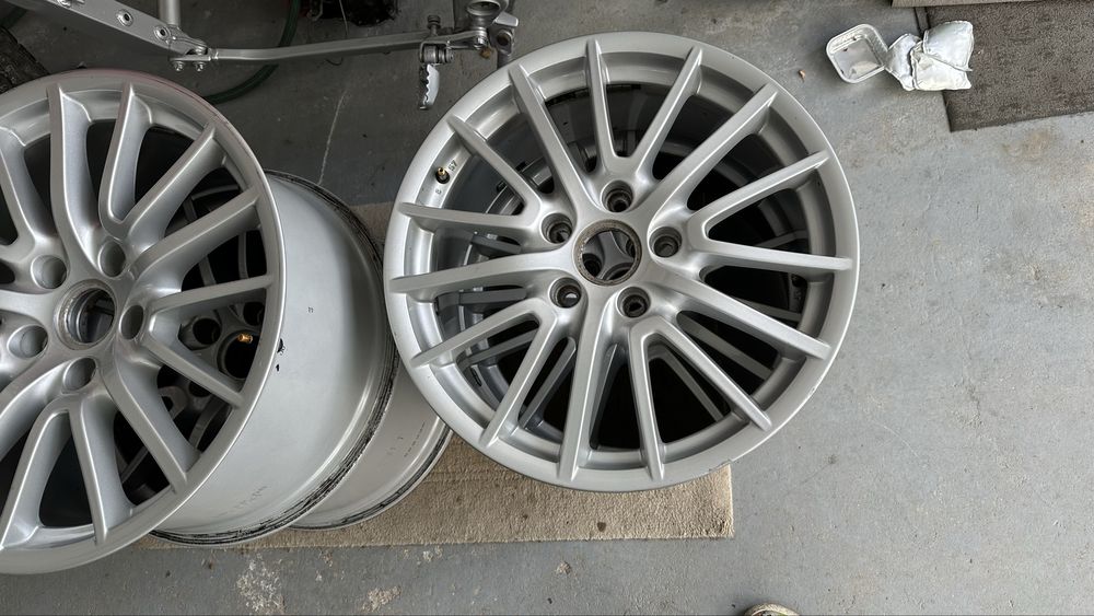 Motor 996 e material  jantes Porsche 993