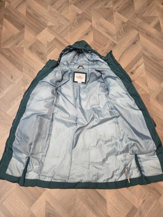 Продам зимову куртку MERRELL