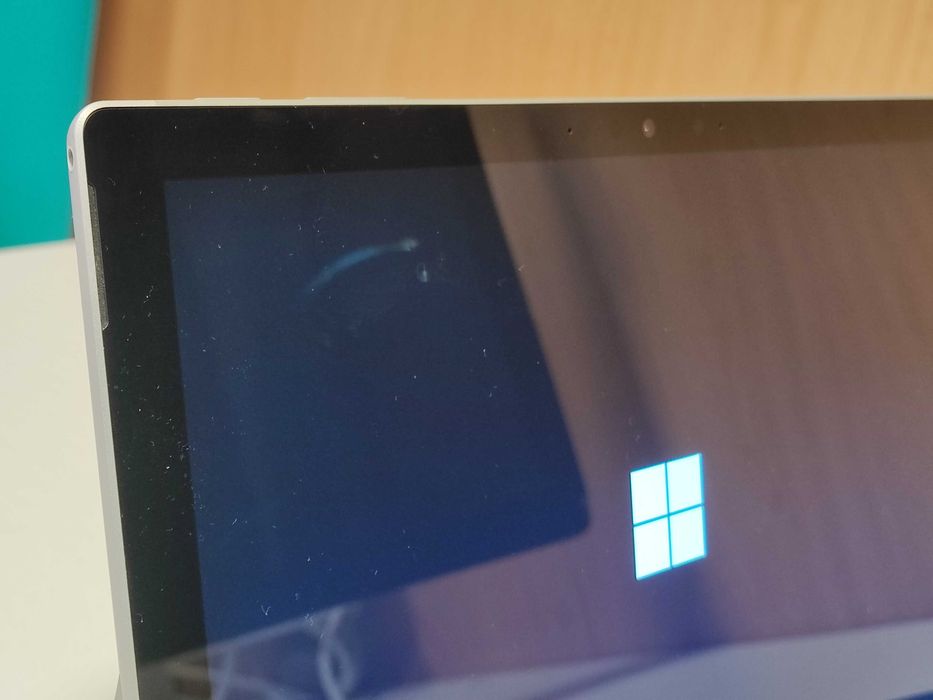 Microsoft Surface Pro 7 Plus i7-1165G7 16GB Ram 256GB NVMe teclado PT