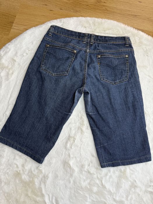 Krótkie spodenki do połowy uda wysoki stan