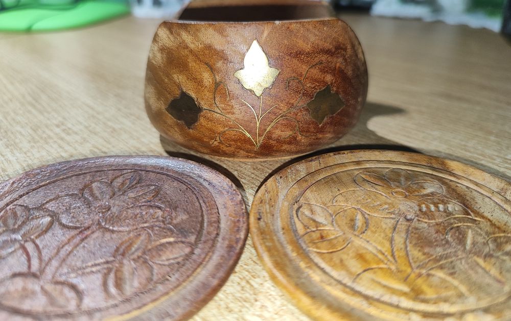 Продам набор деревянных подставок под горячее, ручной работы, латунь