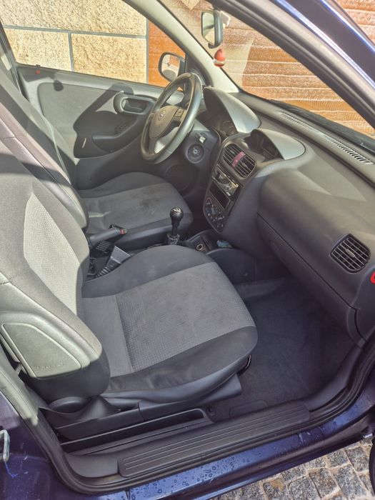 Opel corsa C em bom estado