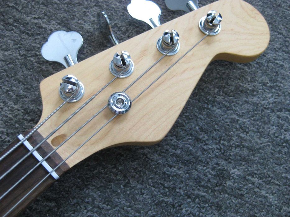 Gitara Basowa elektryczna 4 strunowa Styl Fender