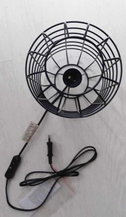 Lampa stołowa w stylu loft