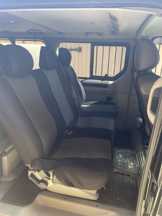 Renault trafic black edition
