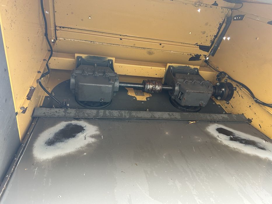 Комбайн Claas Cat Lexion 740