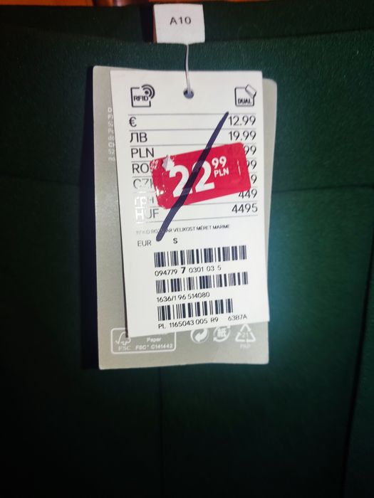 krótkie spodenki, rozmiar S, butelkowa zieleń