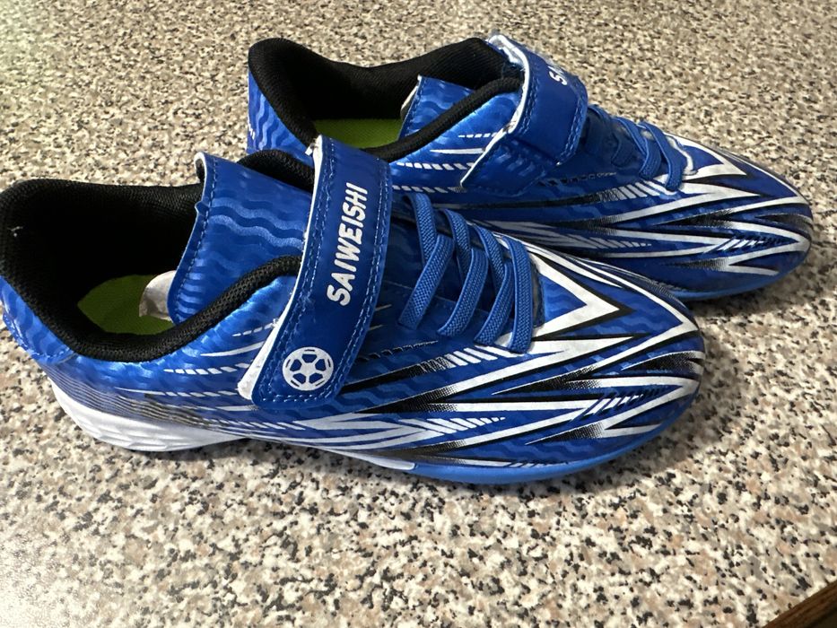 Buty sportowe, turfy r.36.