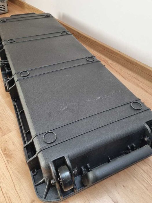 Walizka na kółkach kufer na broń długą