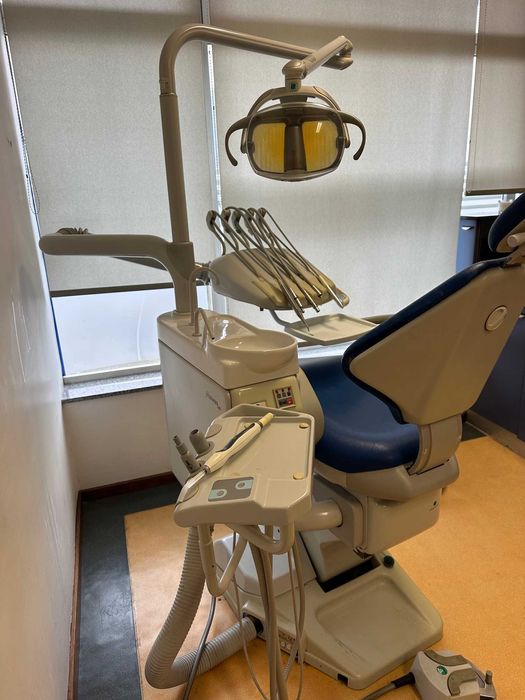 Cadeira Dentária completa