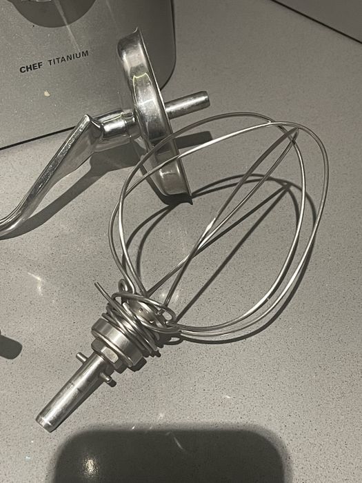 Кухонный комбайн  и 5 насадок Kenwood KM 0010