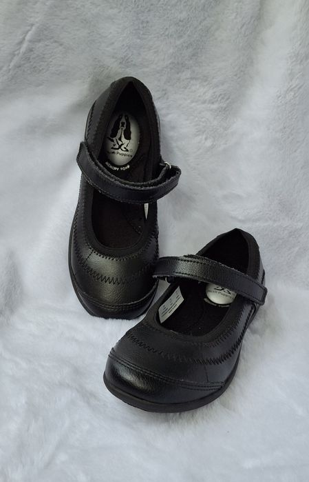 Детские туфли hush puppies girls' reese mary jane в черном цвете. 31р