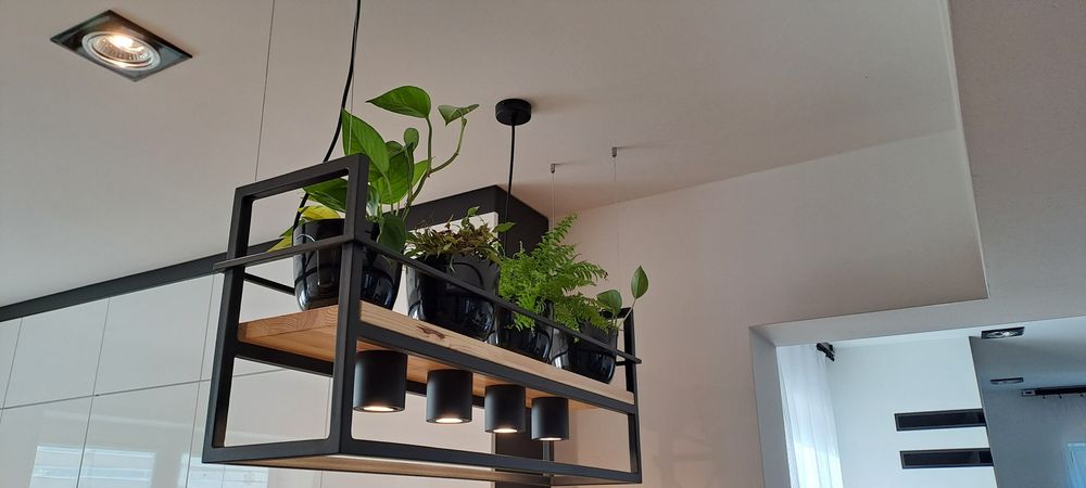 Lampa kwietnik wisząca