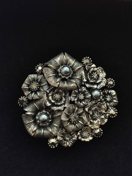 Винтажная брошь.