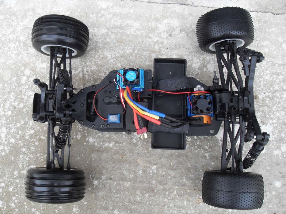 HPI  FIRESTORM Flux 1:10 Model RC 2WD Elektryczny