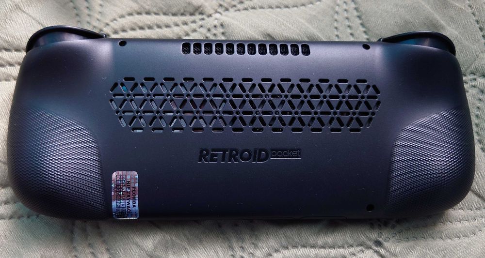 Retroid Pocket 5 +grip futerał szkło