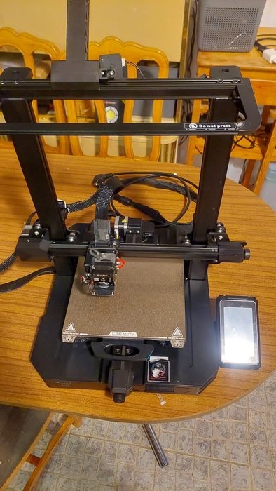 Impressora 3d creality ender 3 S1 pro.
