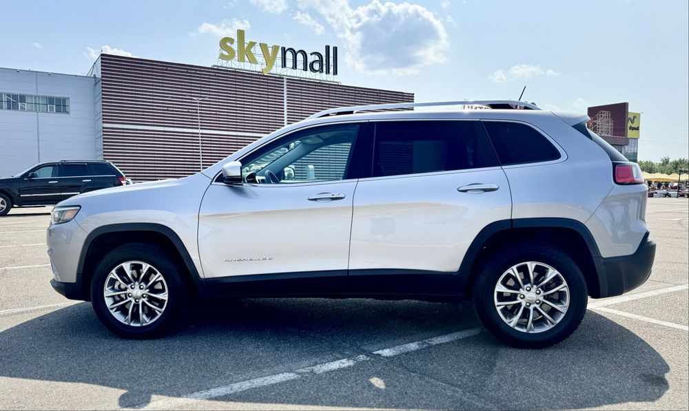 Jeep Cherokee Latitude Plus 2.4 L