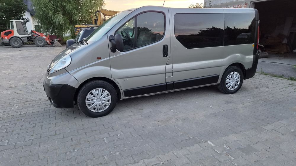 Opel Vivaro 2.0 cdti 9 osob