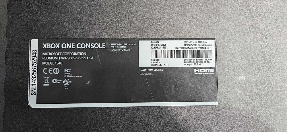 Продам Xbox one + джойстик