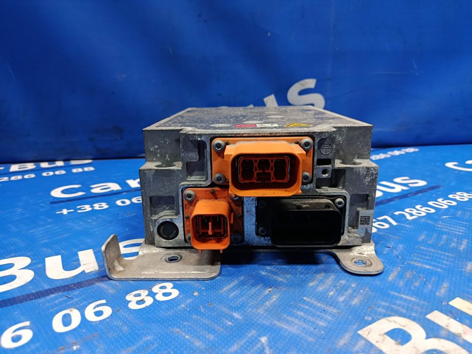 Зарядний пристрій для високовольтної батареї  Audi e-tron Зарядное ВВБ