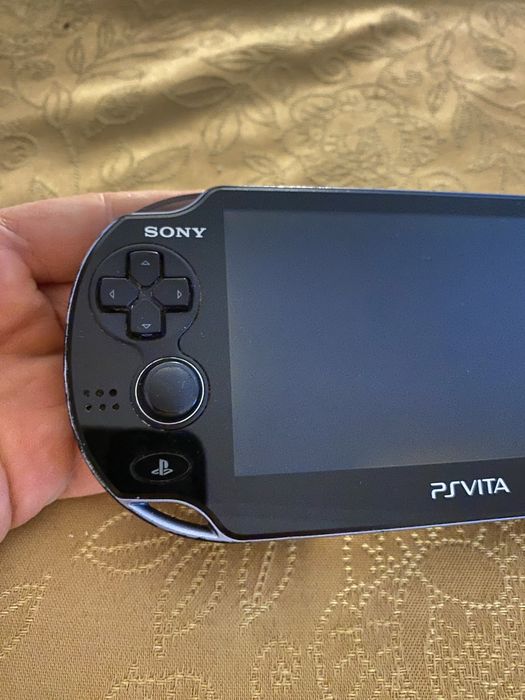 Playstation Vita 1000 + 4GB