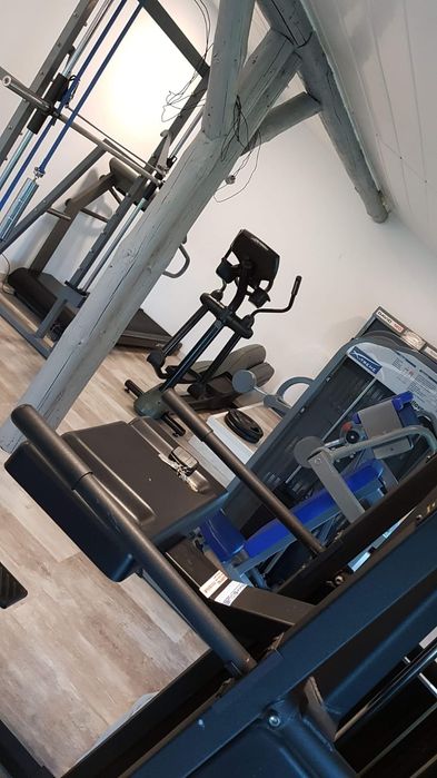 Ginásio fitness completo
