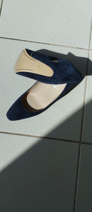 Sapatos de salto alto, azuis.Massimo Dutti