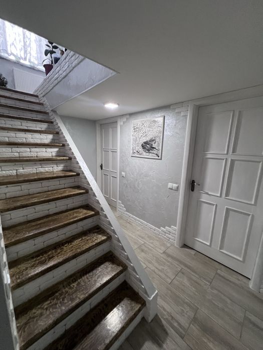 Продам будинок .