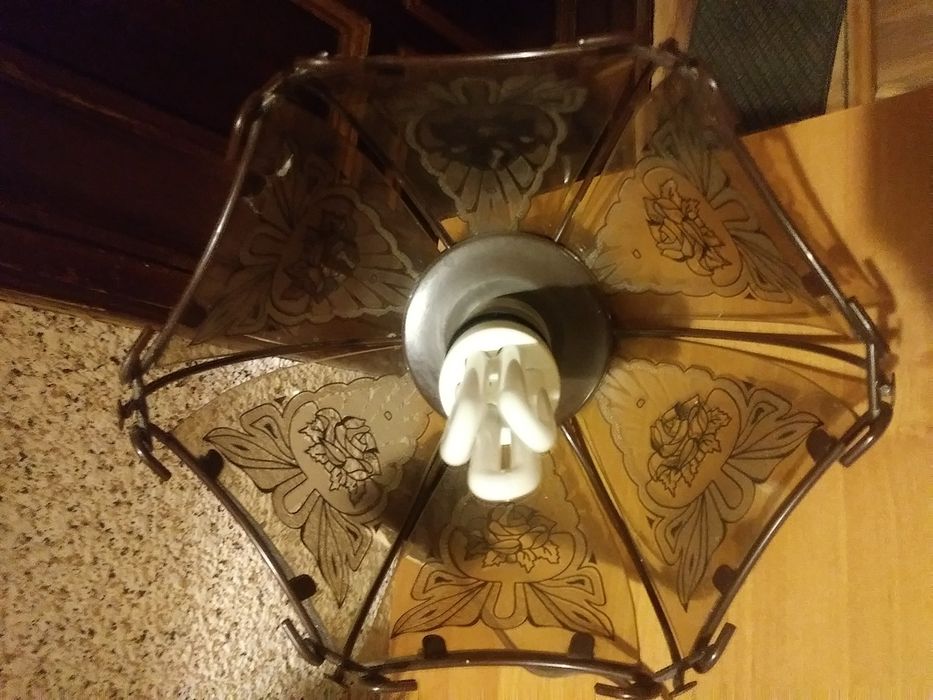 Lampa wisząca z kloszem