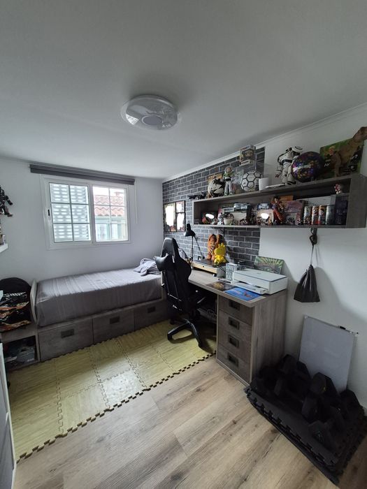 Cama de criança 200x90 + secretária