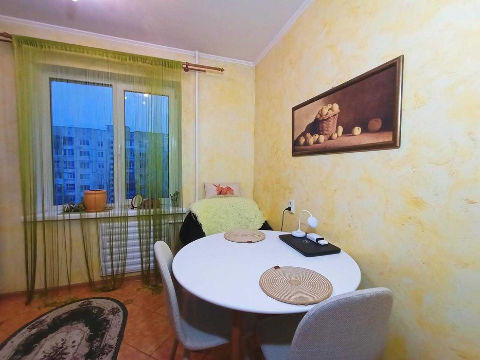 Продаж 1-кімн квартири 34 м2 стан заходь і живи, неподалік ринку НИВА.