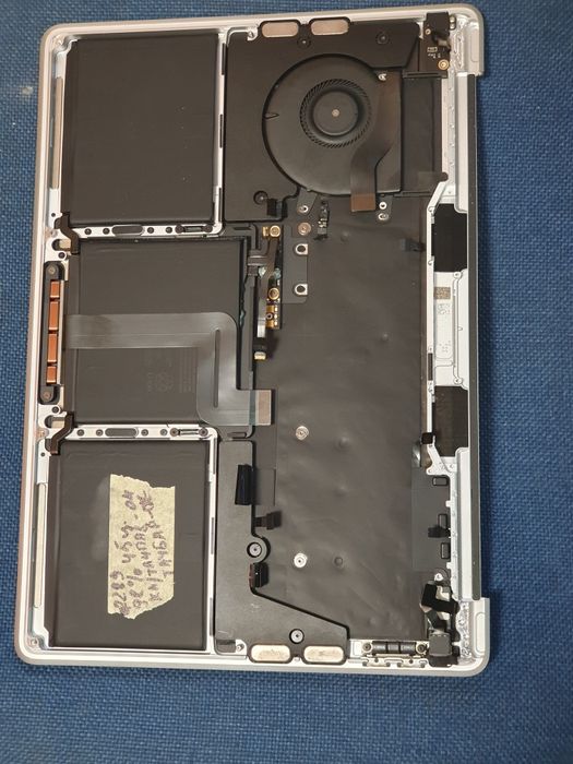 Топкейс apple macbook pro a2289 silver space gray