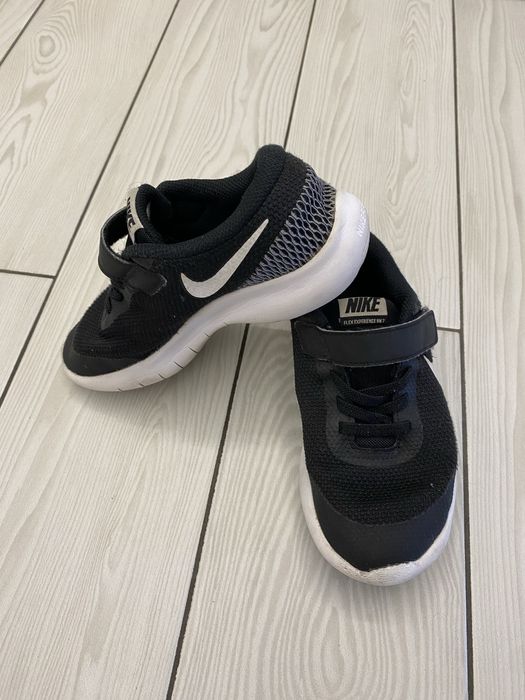 Кроссовки nike кросівки