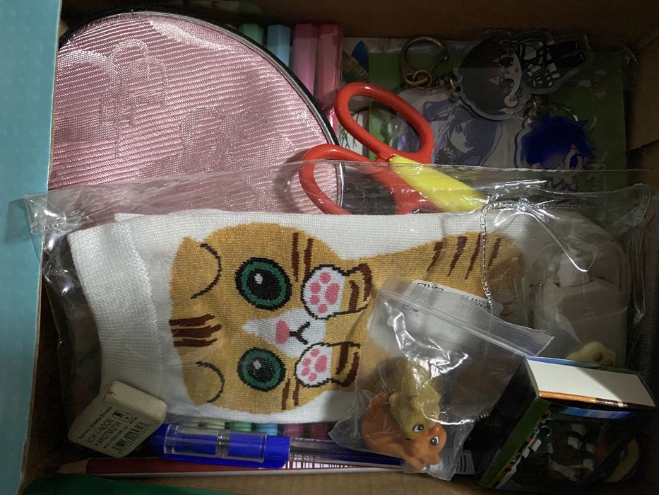 Сюрприз бокси для підлітков на вибір