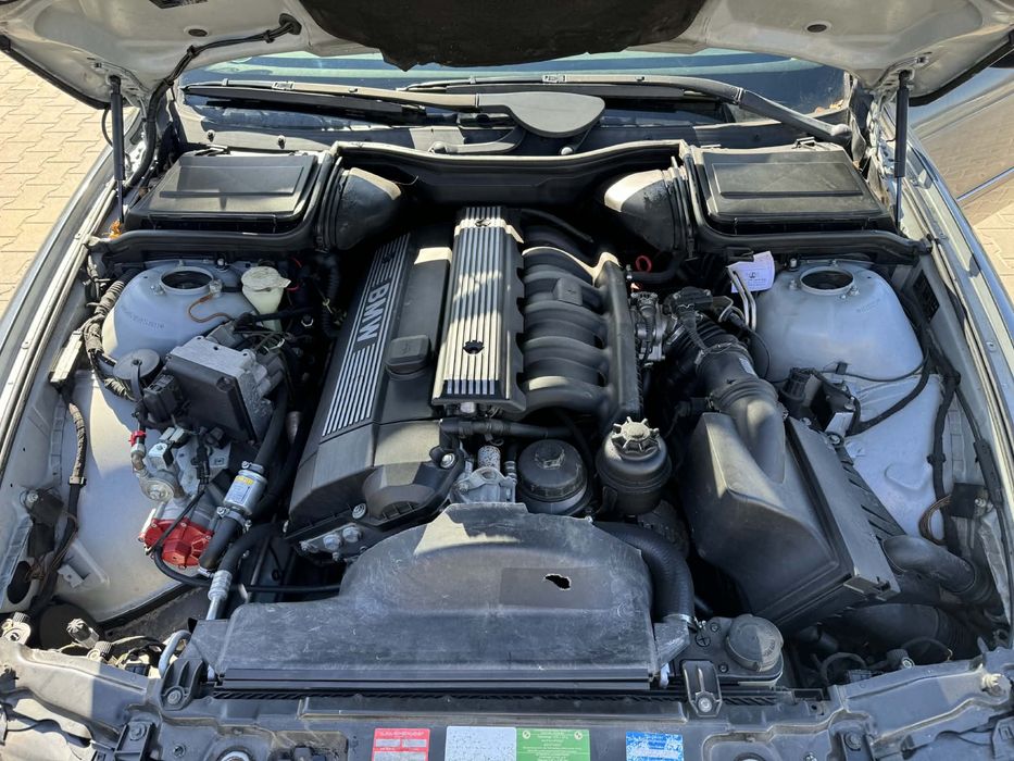 Sprzedam BMW E39 523i