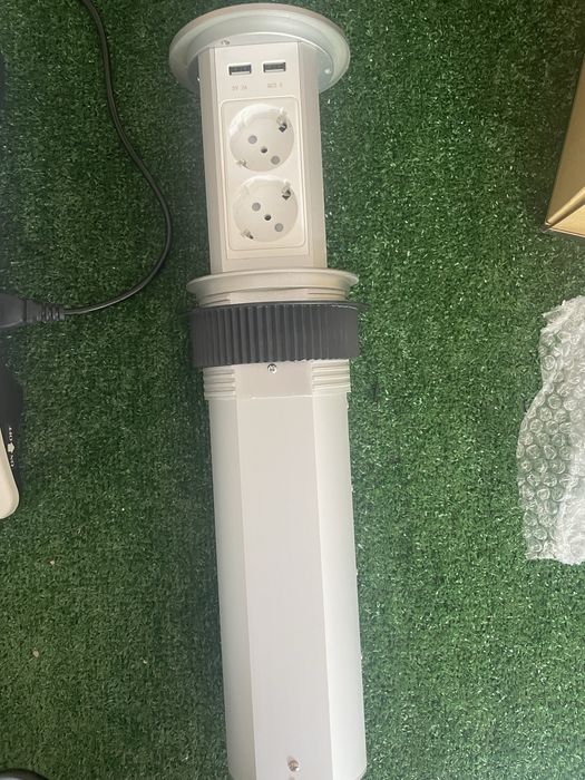 висувна розетка (Pop-Up Socket) для стільниці,